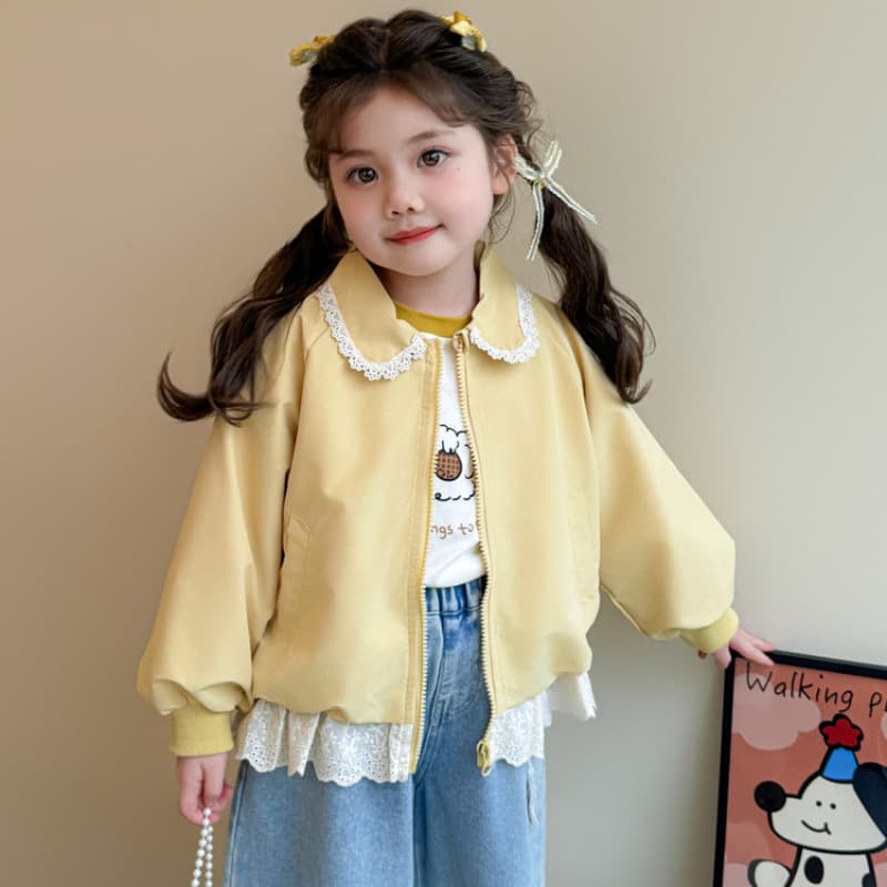 Girls' Jackets Spring 2026 New Girls' Clothes Fashionable Spring Clothes Children's Casual Lace Tops Spring and Autumn Style