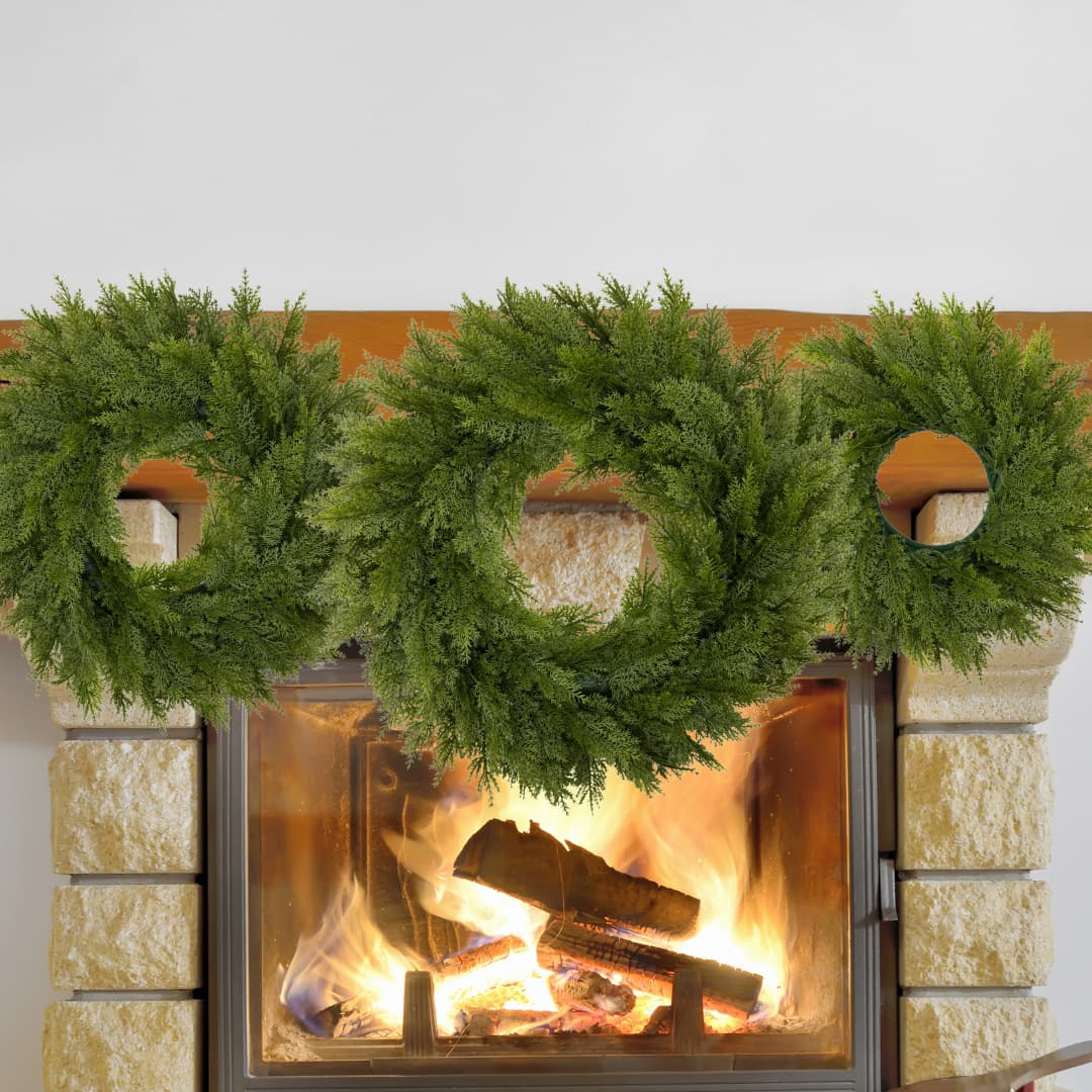 Artificial Pine Needle Christmas Wreath for Cross-border E-commerce, Amazon TEMU Drop Shipping with Fox Pine and Red Berries