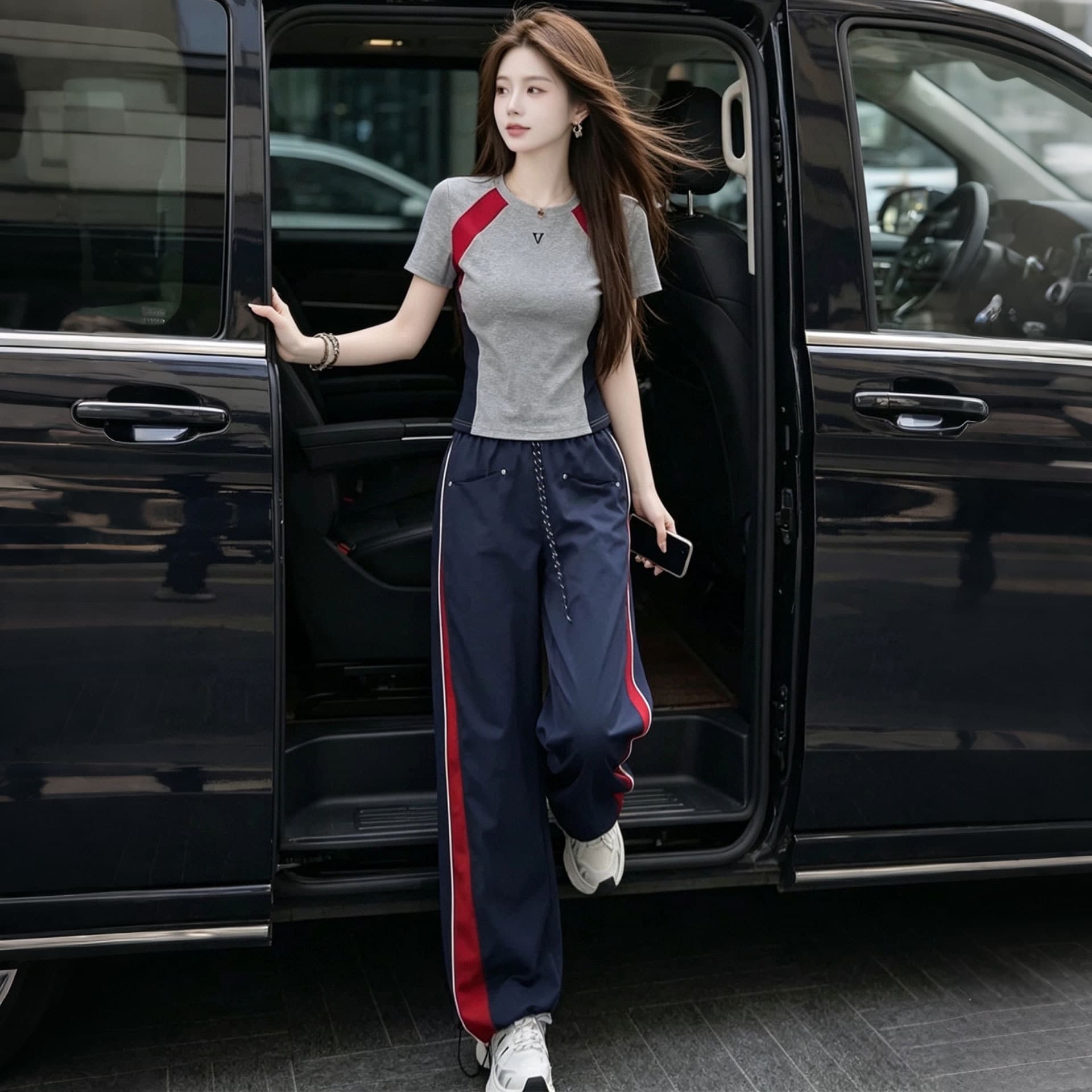2026 Summer European Style Color-Block Patchwork Short Sleeve Sportswear Set for Women Fashionable Versatile High-End Casual Two-Piece Set