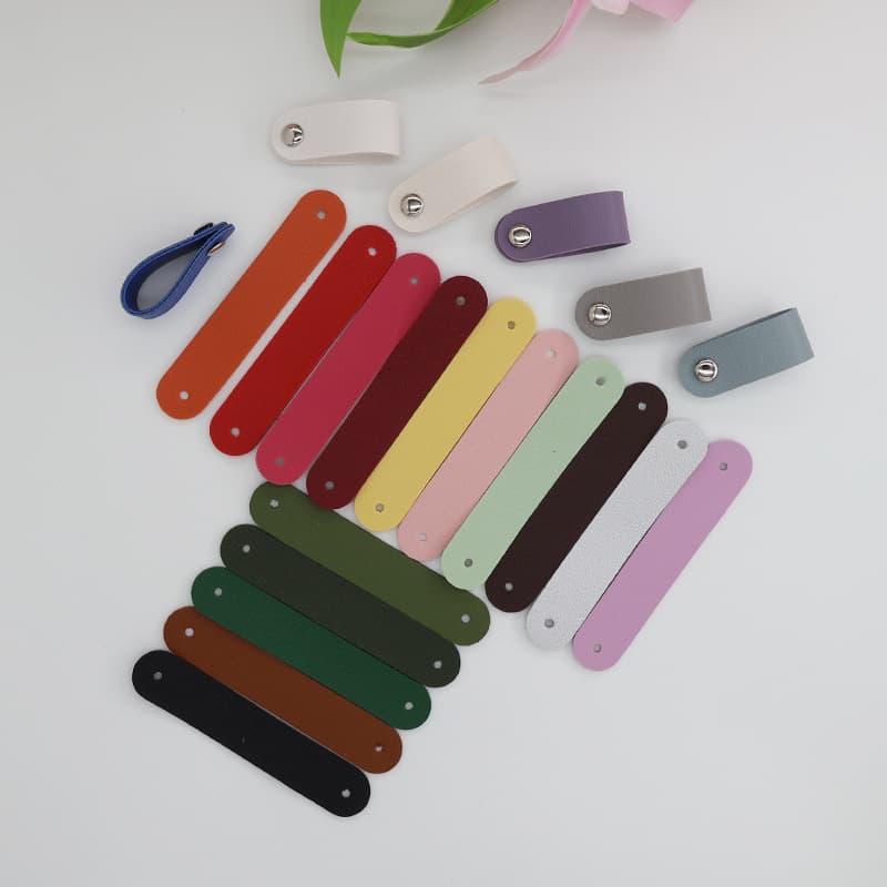 Wrist strap leather buckle mobile phone case pendant buckle with handbag leather bag strap leather pull handle strap