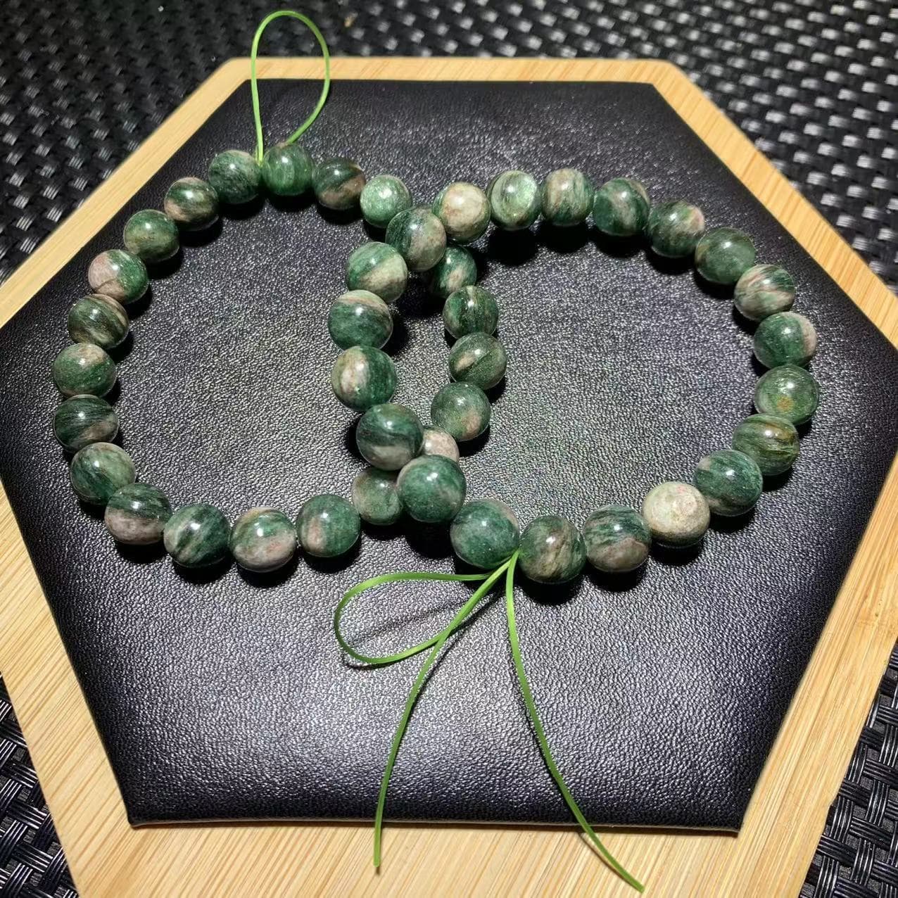 Natural green mica bracelet green emerald bracelet scales sparkling crystal jewelry factory direct sales wholesale free shipping