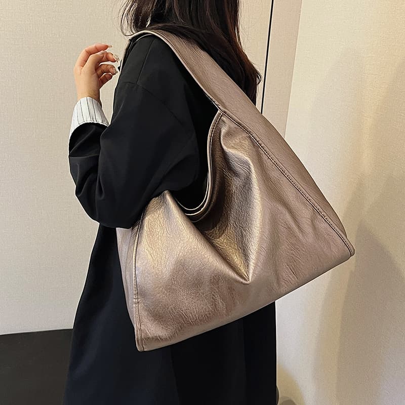 Women's Shoulder Bag Underarm Bag Textured Crossbody 2026 New Tote Versatile Large Capacity Commuter Casual Shoulder Bag