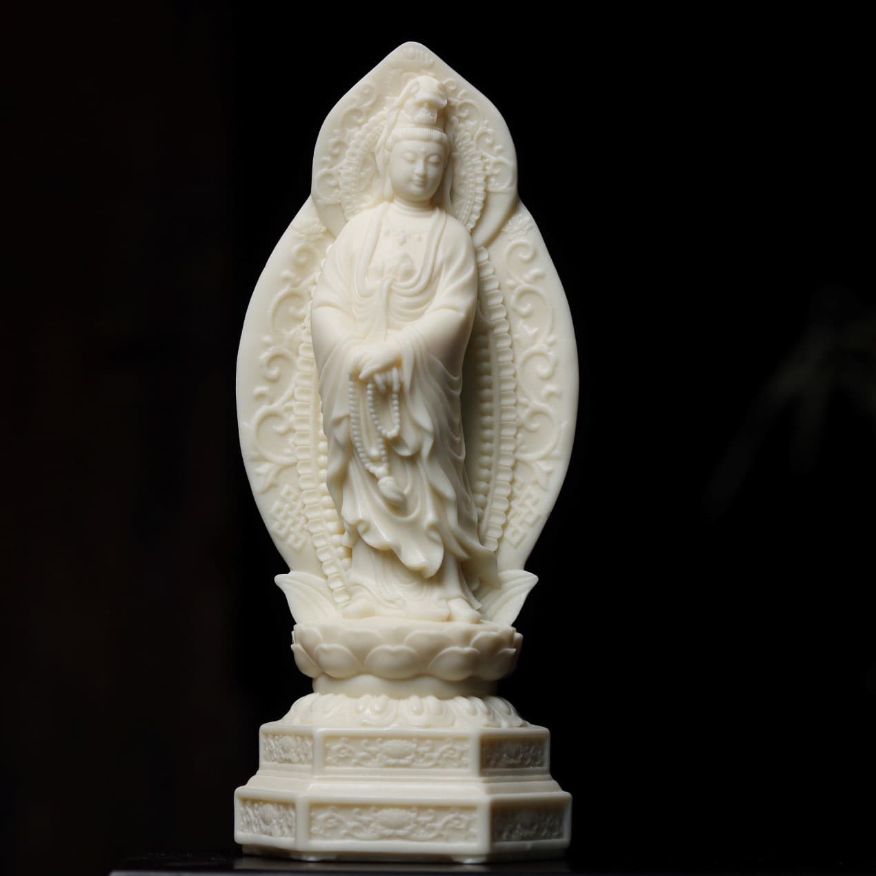 Ivory Fruit Carving Lotus Beads Guanyin Specifications 20*8*6.2 Creative Men and Women Home Ornaments