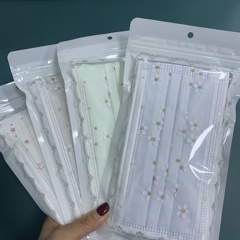 Four-Layer Mesh Printed Disposable Masks for Adults, Breathable, Dust and Sun Protection with Melt-Blown Non-Woven Fabric, Fashionable Face Cover