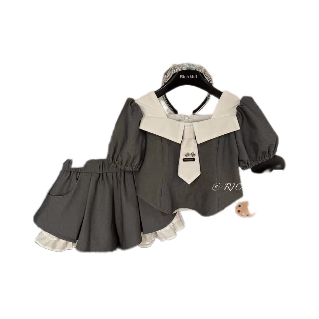 Girls Summer Suit 2026 New Medium and Large Children's Summer Style Internet Celebrity College Style Tops and Skirts Two-piece Trendy Set