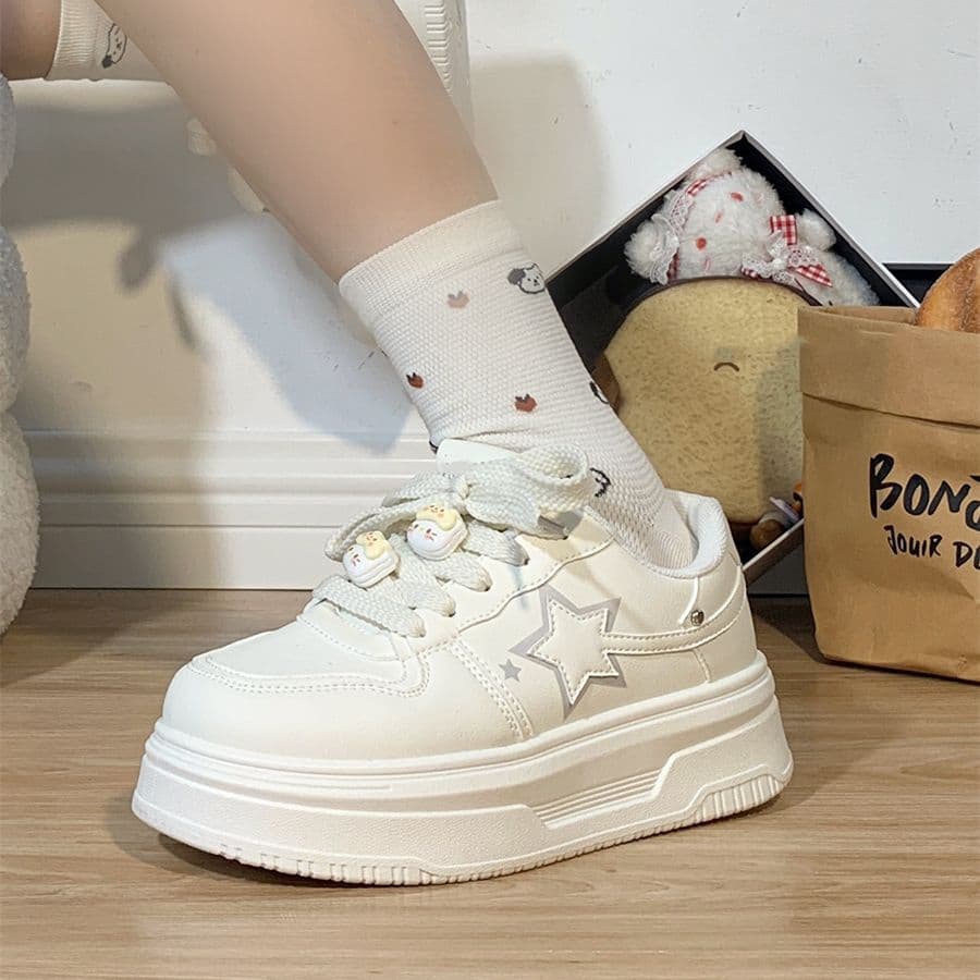 Soft Breathable Thick Sole White Sneakers for Women 2025 Spring Autumn New Lightweight Casual Shoes