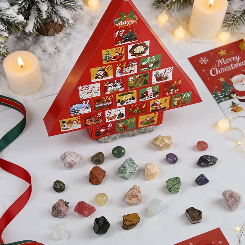 Cross-border hot selling 24-cell blind box natural crystal crystal raw stone rolling stone mine mark Christmas small gift crystal ornament