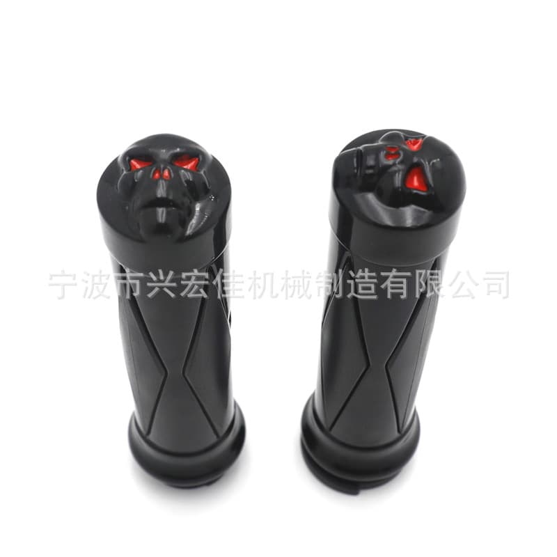 Motorcycle Skull Grip Cover Suitable for Harley Cruiser Universal Diamond Rubber Anti-Slip Modified Grip Cover
