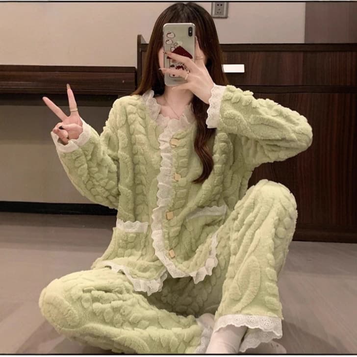 Lace Cardigan Warm Suit Women's Winter 2026 New Plush Thick Pajamas Girls Winter Outerwear Loose Home Clothes