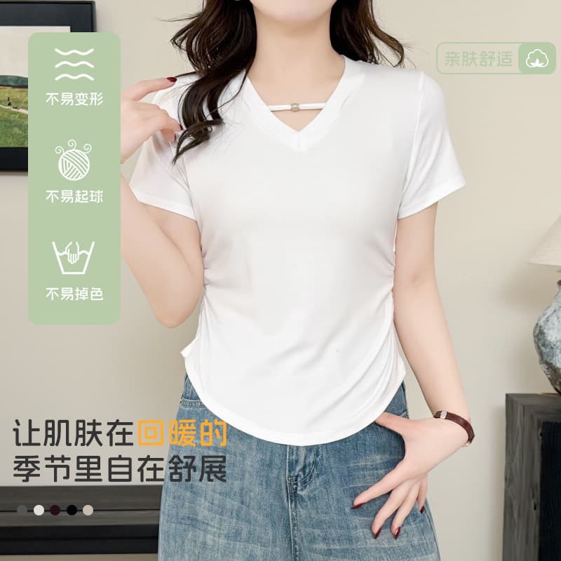 Summer Hot-Selling Short-Sleeve T-Shirt for Women, V-Neck with Silver Buttons, Slim-Fit Base Shirt, Women's Slimming Inner Wear, Regular Shoulder Design, Wholesale Women's Clothing