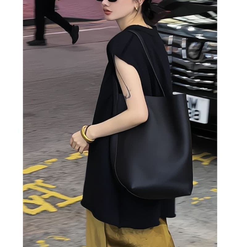 2026 New Hong Kong Style Chic Design Sense Niche Long Skirt Gold Satin Slit Textured Half Skirt Women Summer