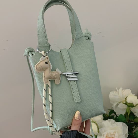 Mobile Phone Bag, Cross-Body Handbag, Women's New Fashion Trendy Niche Soft Leather Basket Bag, Women's Simple Crossbody Bag