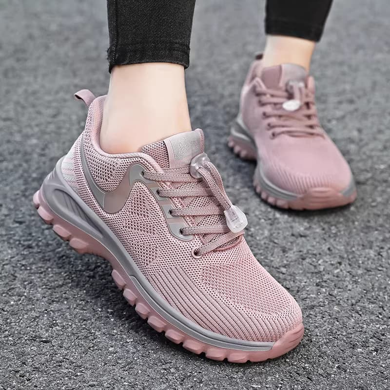 Old Beijing Cloth Shoes Women's New Autumn Elderly Shoes Wide Toe Non-slip Soft Sole Comfortable Breathable Middle-aged Mother's Sneakers