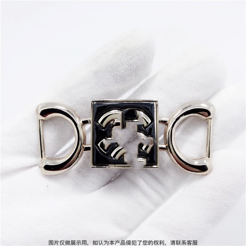 Various Styles of Chain Buckles Zinc Alloy Decorative Shoe Buckles Custom Processing from Putian, Fujian Metal Riding Boot Chain Buckle