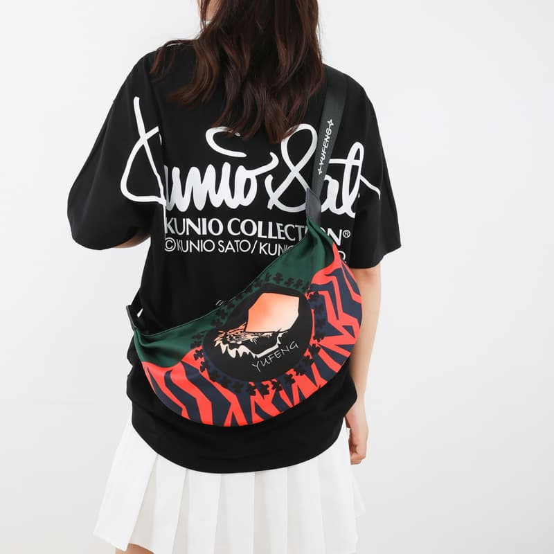 Printed bag, shoulder bag, crescent bag, one-eyed tiger trend genuine leather, fashionable casual crossbody backpack, men's and women's bag, waist bag, chest bag
