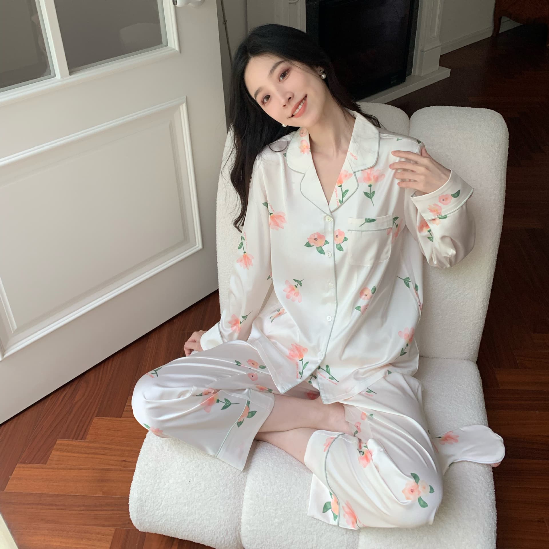 Pajamas for women foreign trade Douyin live broadcast spring and autumn ice silk long-sleeved trousers thin Korean style ins dormitory pajamas that can be worn outside