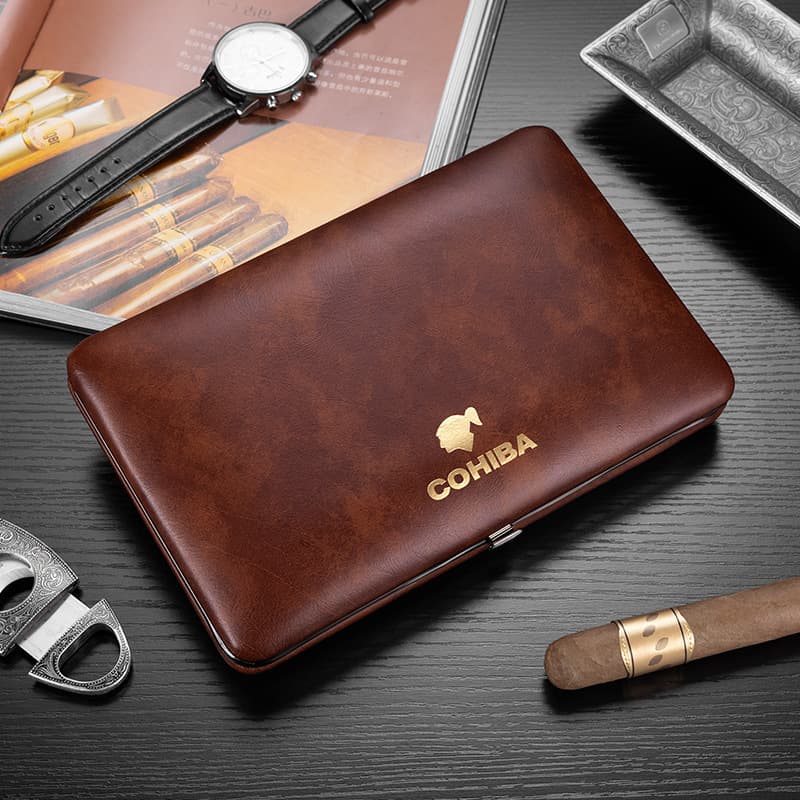 Portable cigar box, slim and lightweight, five-cigar pack, portable humidor, cedar wood lining.