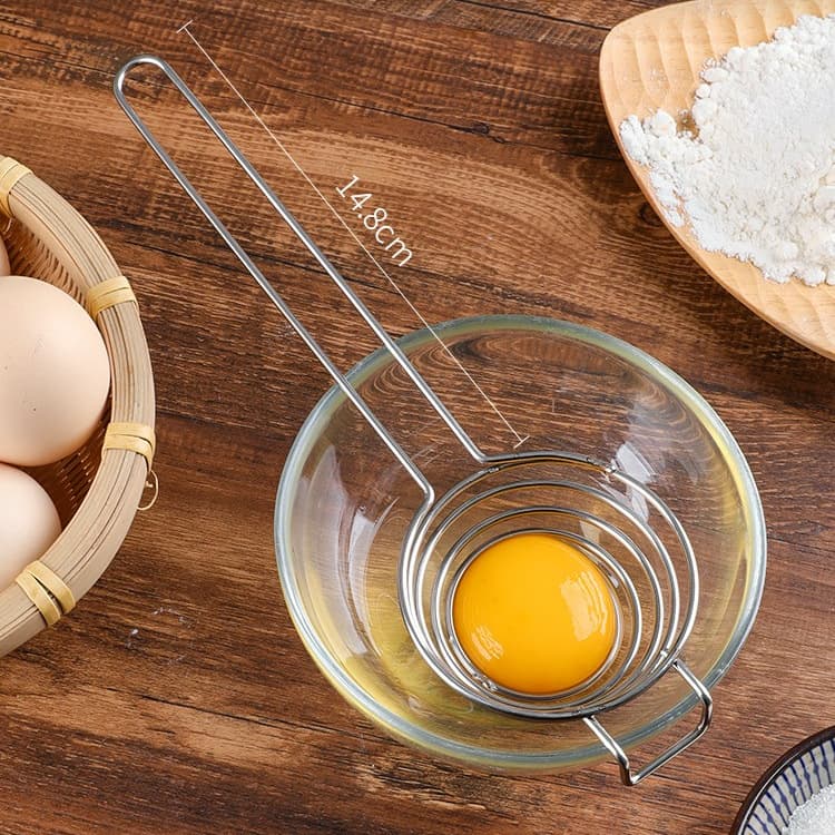 Stainless steel long-handled egg white separator, creative egg yolk and liquid divider with filter mesh