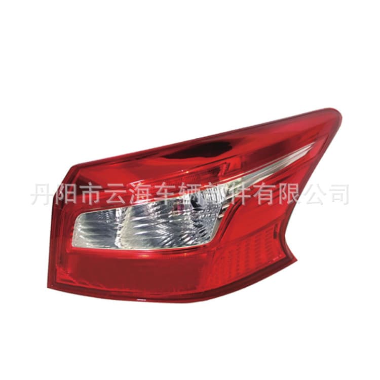 Compatible with Nissan 2016 Sylphy Rear Tail Light Inner Flat Outer Curved 26554-4AF0A