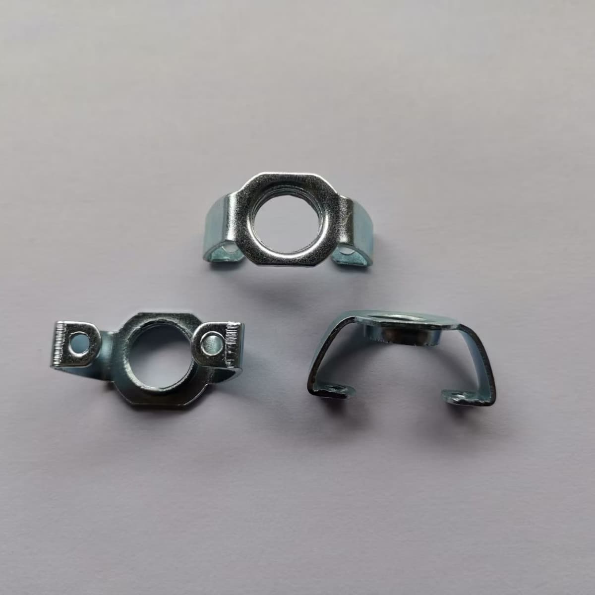Wholesale E14 ceramic horn lamp holder bracket GU10 fixed iron bracket lighting accessories 12 high specifications adjustable