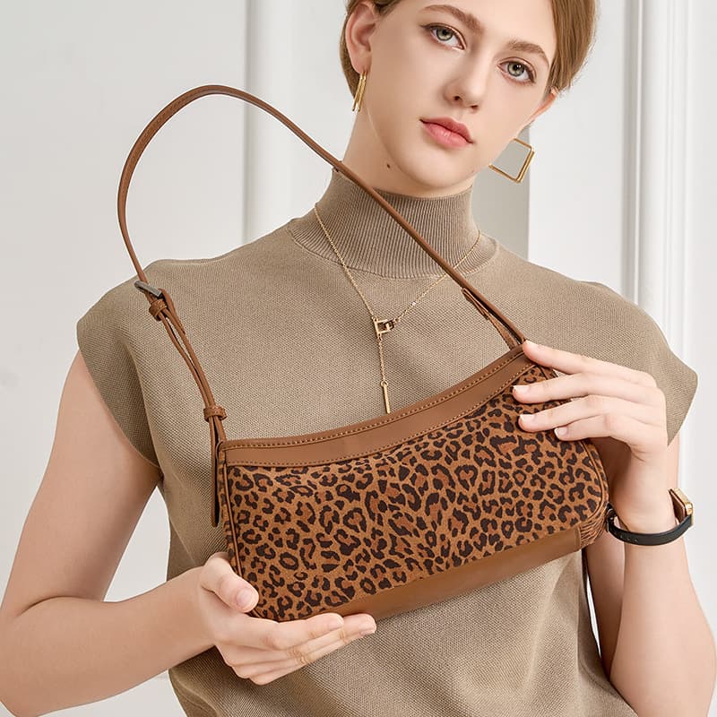 Foreign trade brown commuter genuine leather high-end armpit bag portable leather lightweight leopard print fashion women's shoulder bag