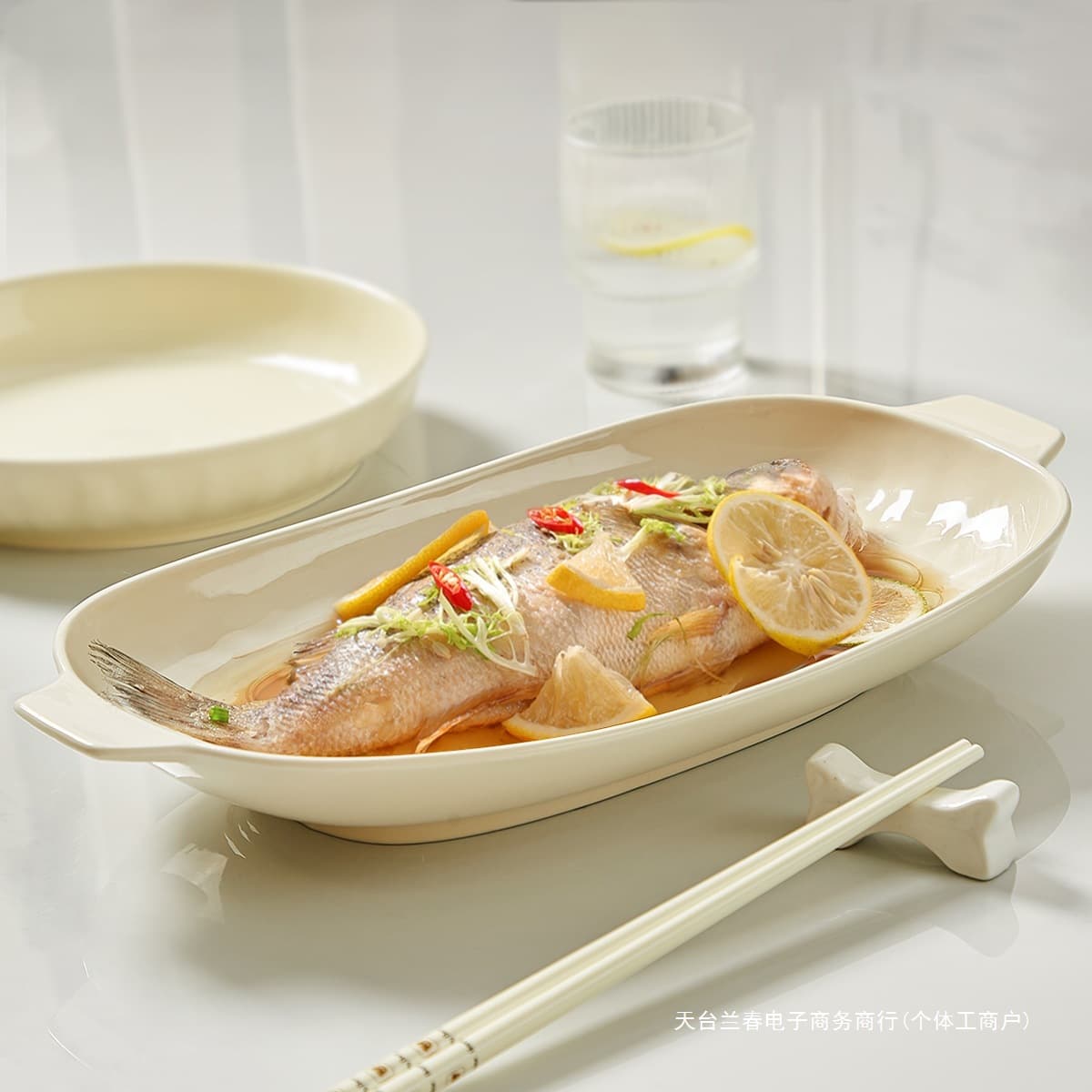 Wholesale binaural ceramic fish plate for home use 2025 new steamed fish plate sense fish bowl fish plate large dish plate fish basin
