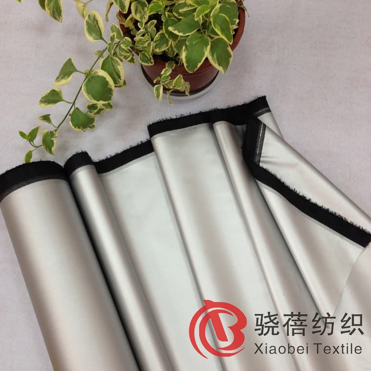 Thick Oxford Fabric 1.5 Washable Double-sided Silver Blackout Fabric Curtain Flag Coating Sunscreen Material Manufacturer