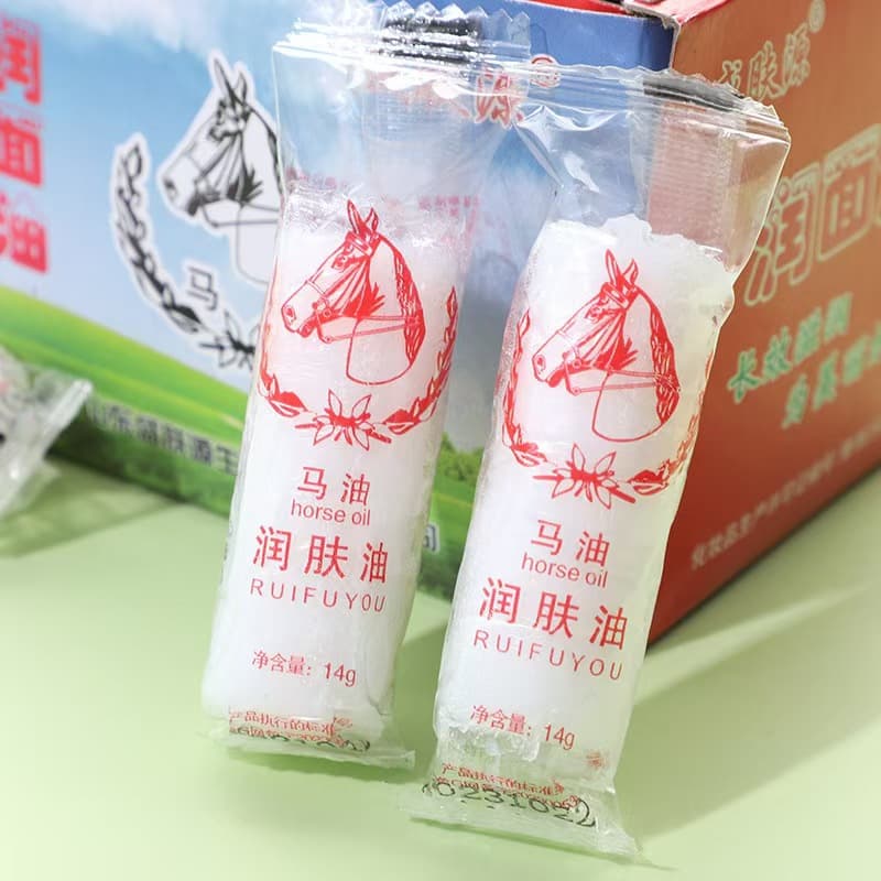 Wholesale Premium Domestic Moisturizing Face Oil, Lanolin Stick Balm, Classic Old-Style Hand Care for Anti-Chapping, In-Stock
