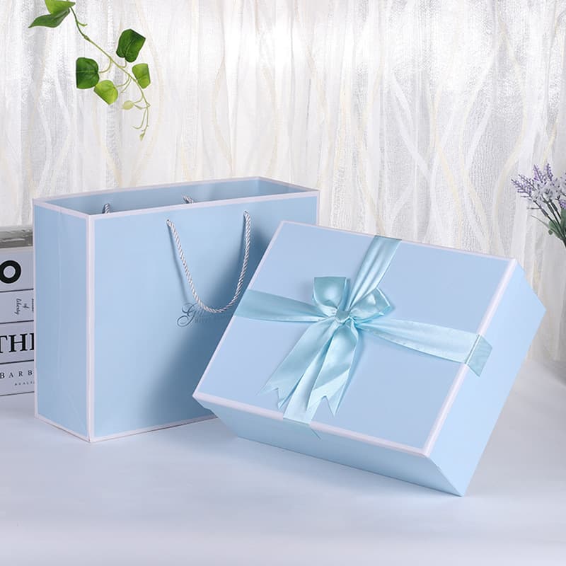 Creative Valentine's Day Large Bow Gift Box Cosmetic Birthday Gift Box Empty Box Ins Souvenir Box Simple