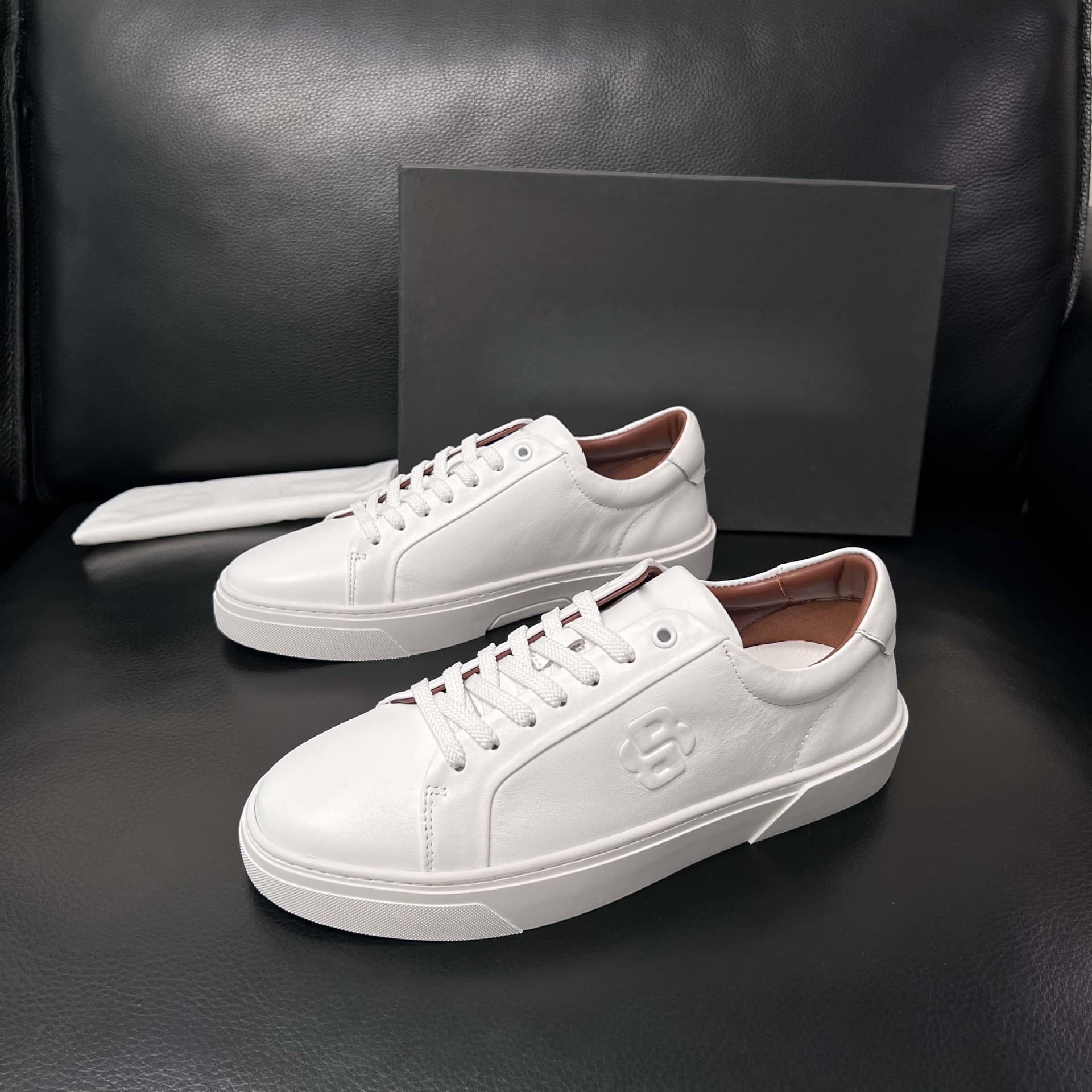 European Trend Men's Shoes New Genuine Leather Lace-Up Thick Sole Casual Shoes Skate Shoes Classic Versatile Men's White Shoes