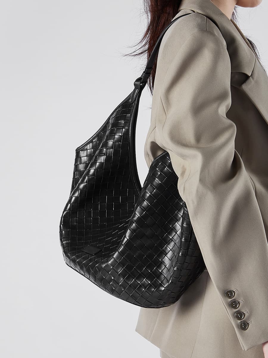 Genuine Leather Large Capacity Bag Women 2026 New Style Bags Fashionable Cowhide Woven Texture Ladies School Commuter Bag