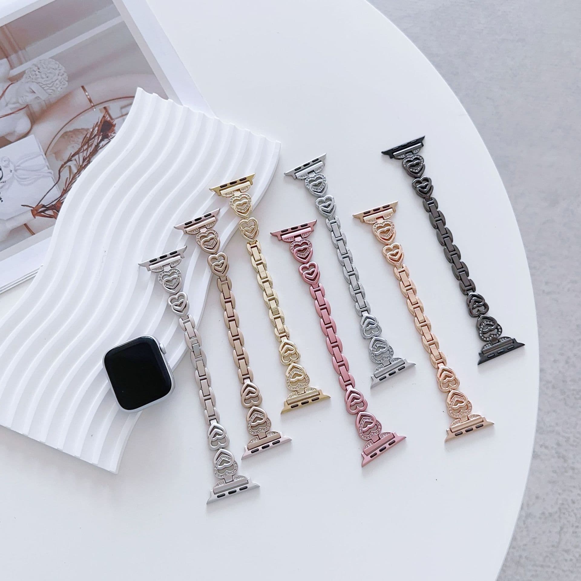 Suitable for Apple S8 watch strap Applewatch double heart-shaped diamond alloy metal chain iwatch strap