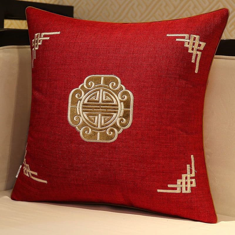 Red pillows with New Chinese-style linen embroidery and solid wood sofa cushions, removable and washable covers for dining chairs and round-backed chairs.