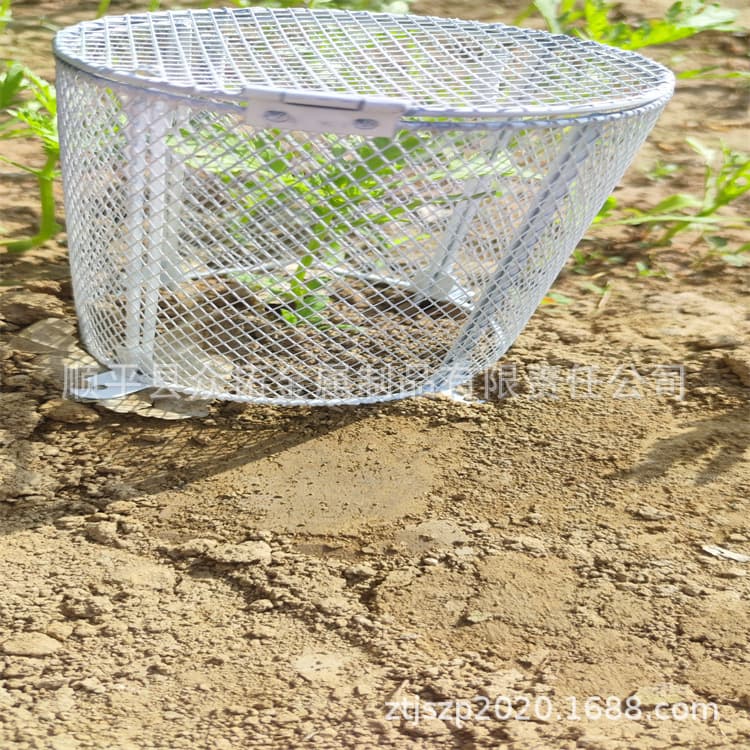 Large and small vegetation protectors, ground-installed guards, green plant and seedling protection nets.