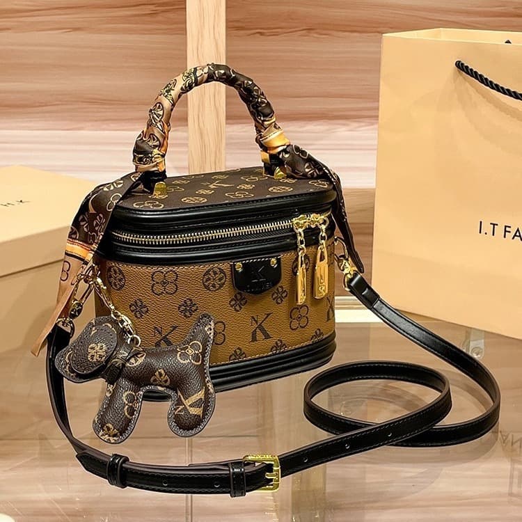 Women's Bag 2026 Fashion Crossbody Cylinder Bucket Bag Crossbody Versatile Makeup Bag Handbag Shoulder Bag Small Bag