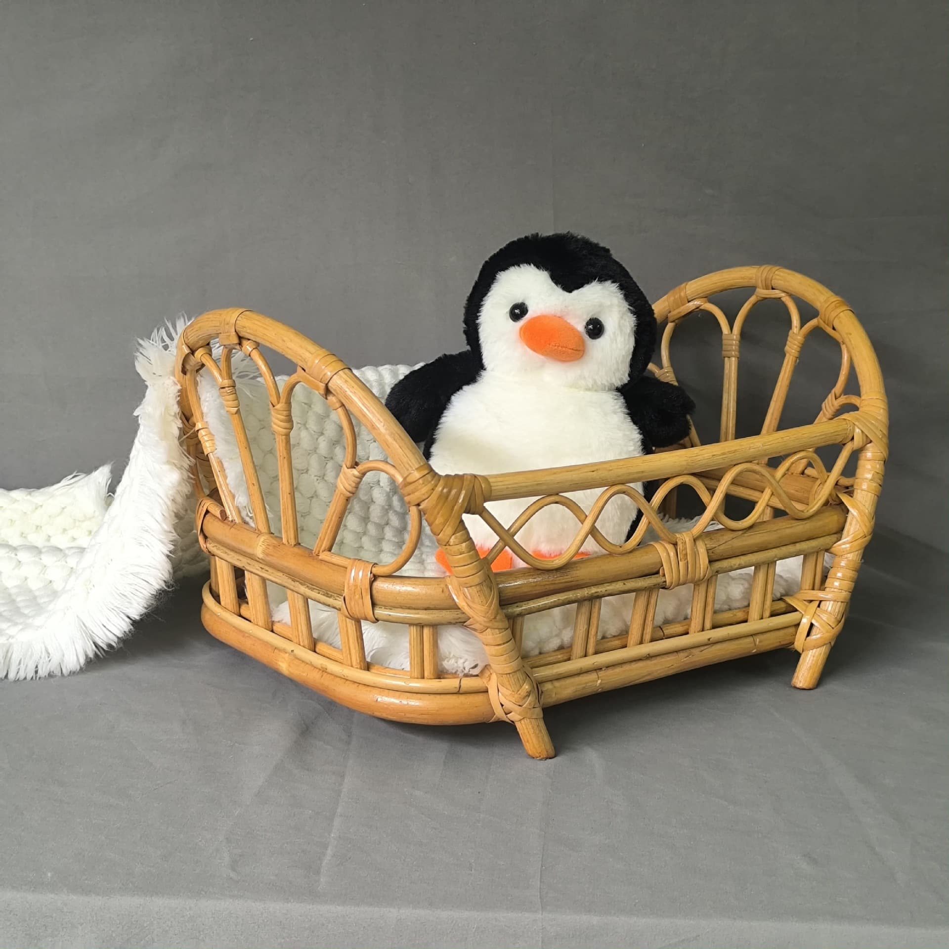 Retro wavy rattan baby shooting crib newborn photography studio full moon photo rectangular set props
