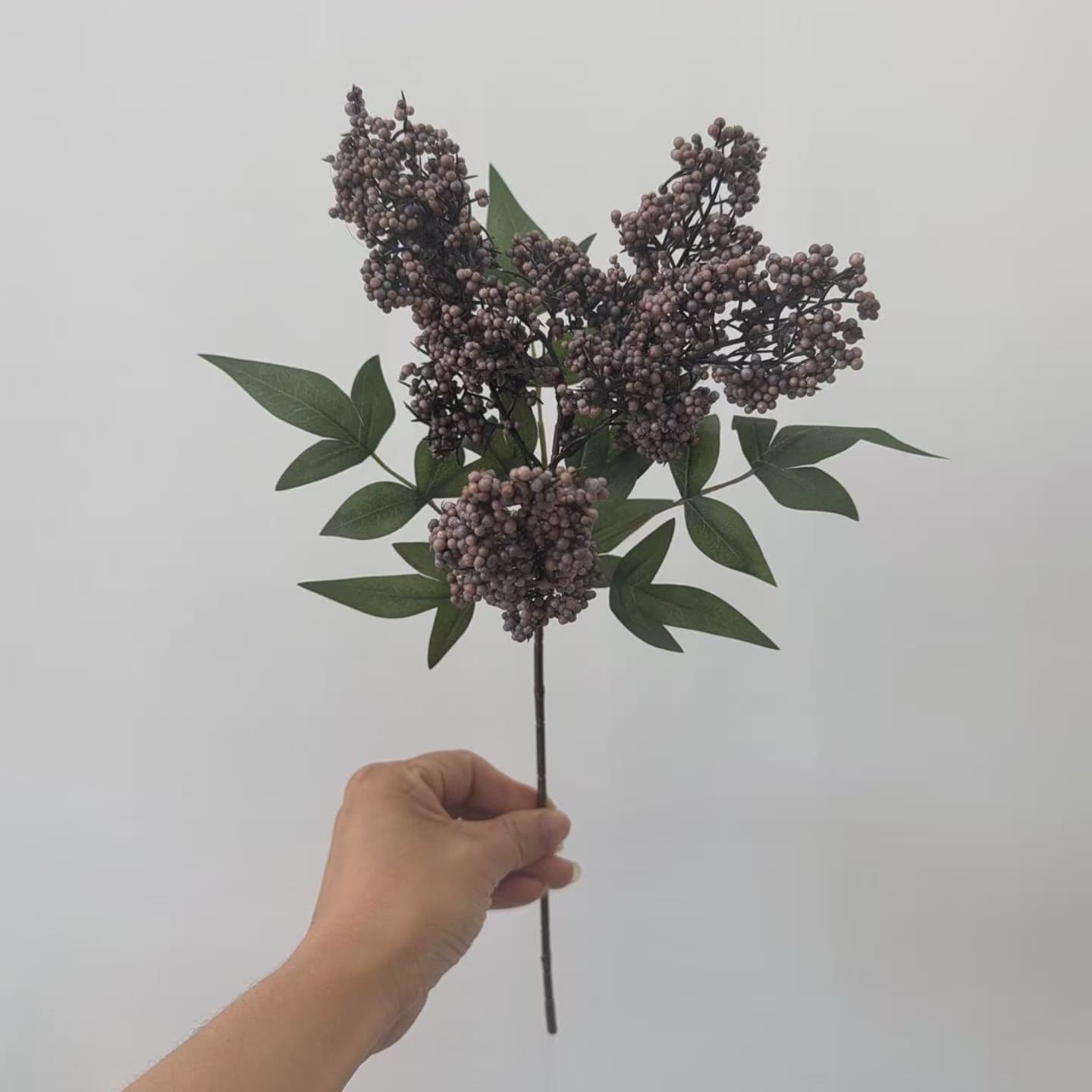 Artificial Holly Berry with Leaves Nandina Artificial Green Plant Home Decoration Scene Setup Cross-Border Hot Seller