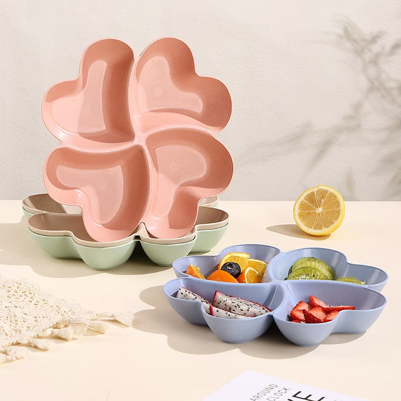 Wheat Straw Creative Lucky Clover Fruit Tray, Home Living Room Desktop Compartment Candy Box, Fruit Snack Dried Fruit Plate