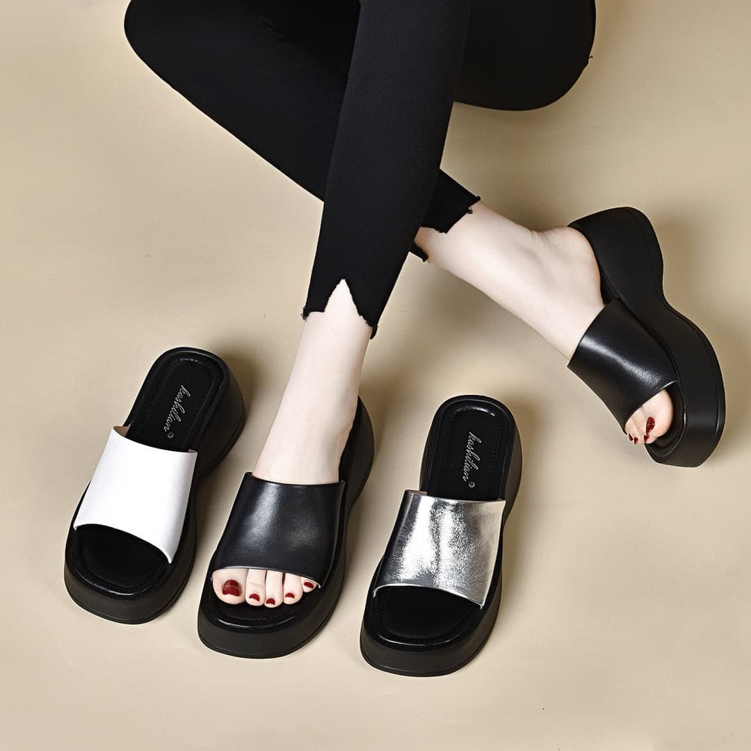 Women's Thick Heel Slippers Outdoor Wear Summer 2024 European Style Simple Personality Toe Exposure Platform Leather Sandals