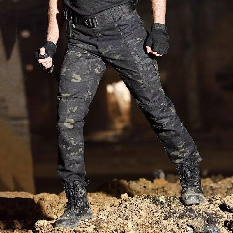 American Camo Casual Pants for Men Outdoor Tactical Pants Loose Fit Waterproof Stain-Resistant Durable Multi-Pocket Long Pants