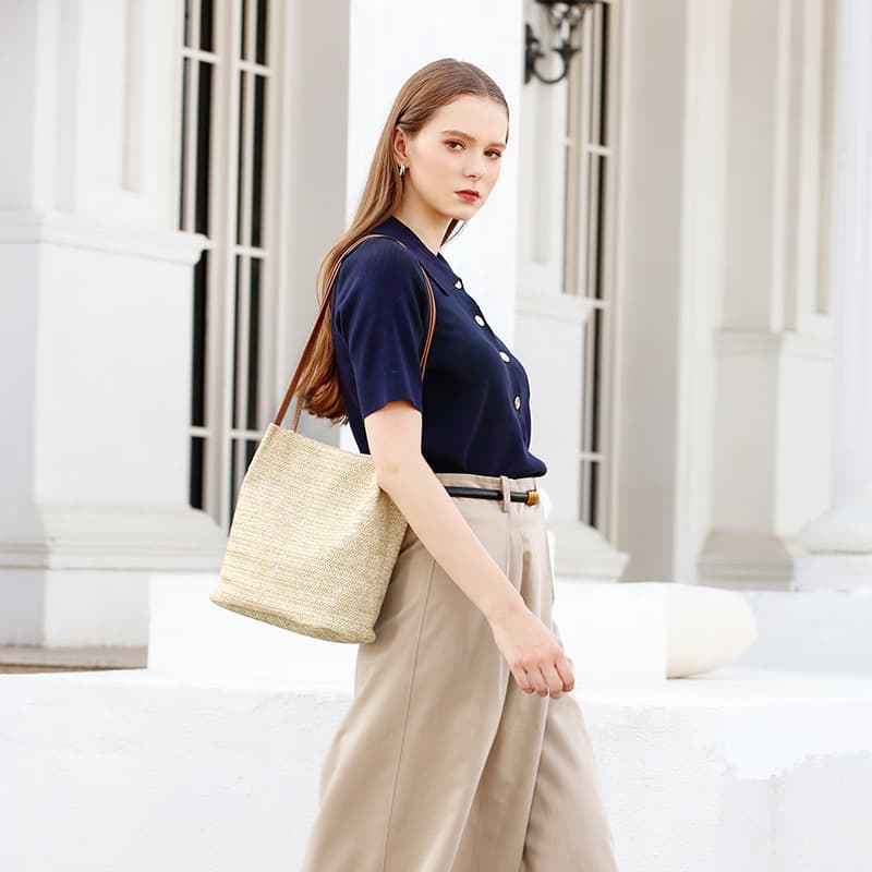 Women's Handbags 2025 New Trendy Style, Fashionable Simple Woven Straw Bucket Bag for Wholesale Export