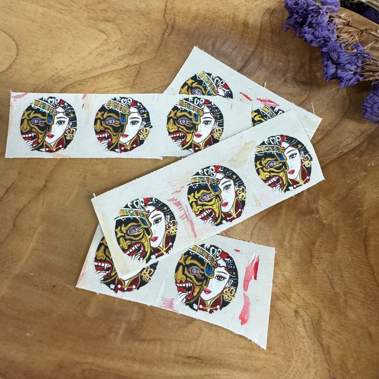 Regong Tibet Nepal pure hand-painted Thangka past and present 2.0 card core.