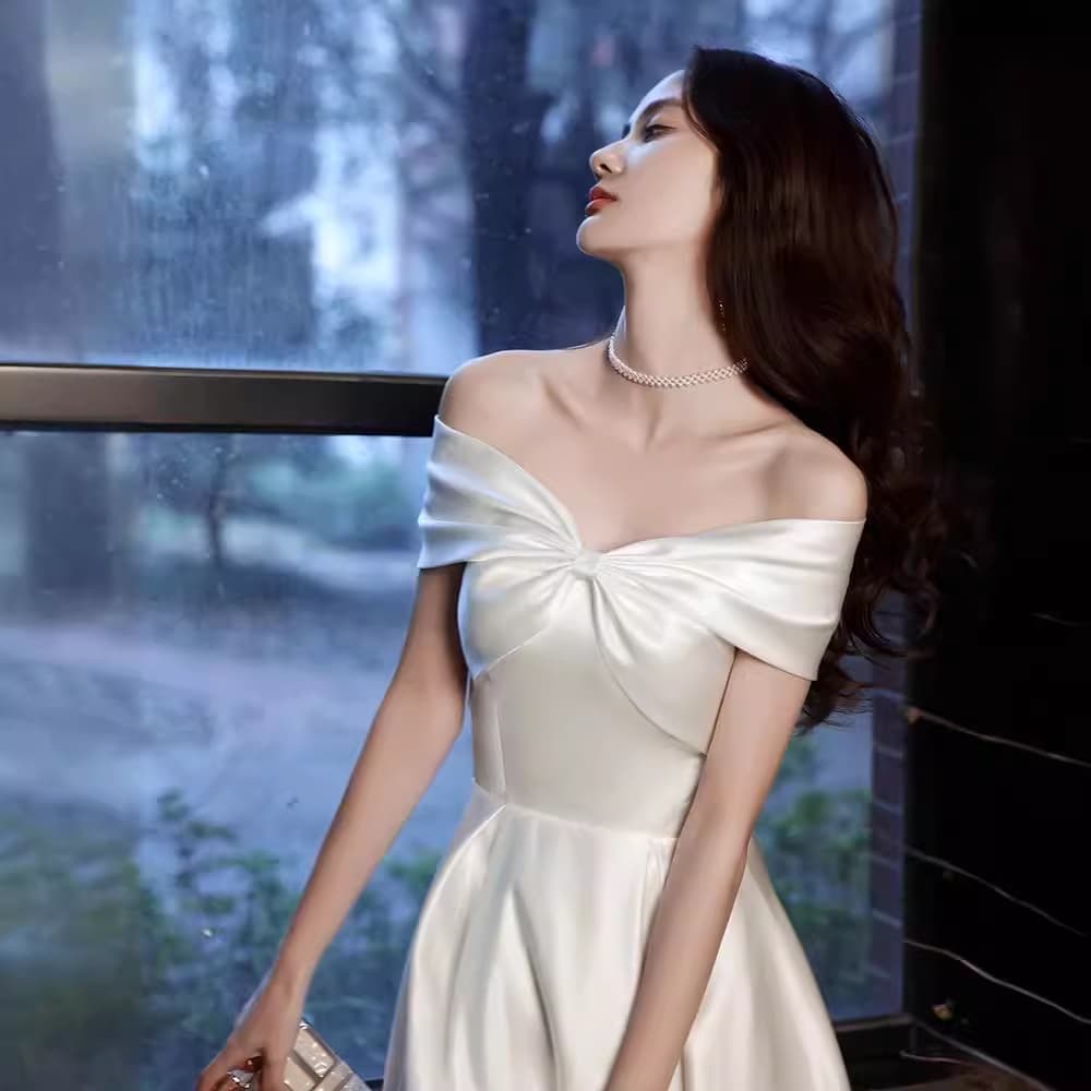 Off-shoulder small evening dress socialite banquet temperament bride engagement dress usually wear white registration license