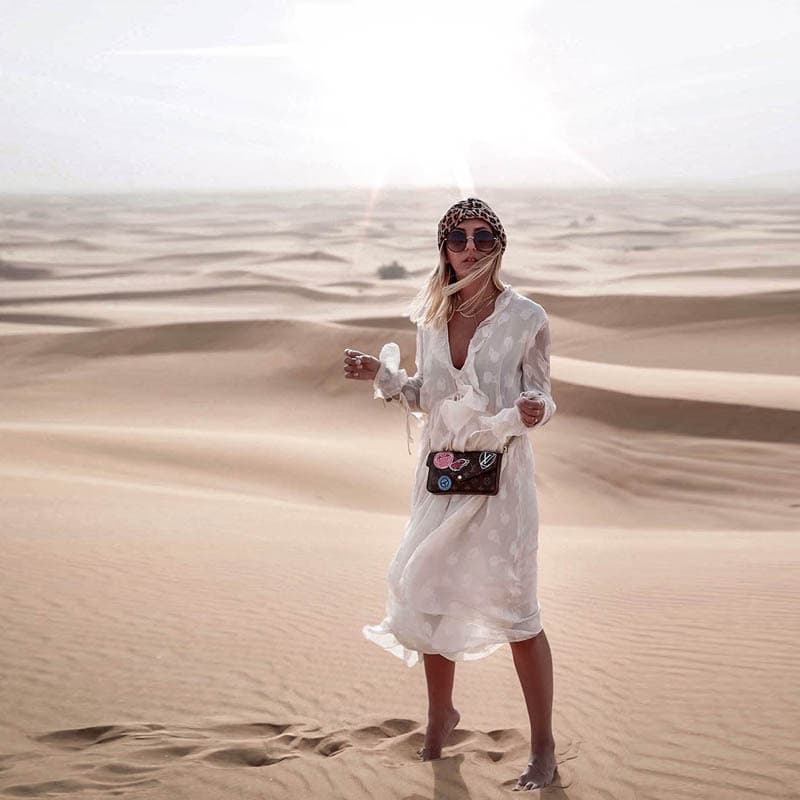 Spring and summer new long-sleeved dress white mid-length skirt loose temperament commuter V-neck dress