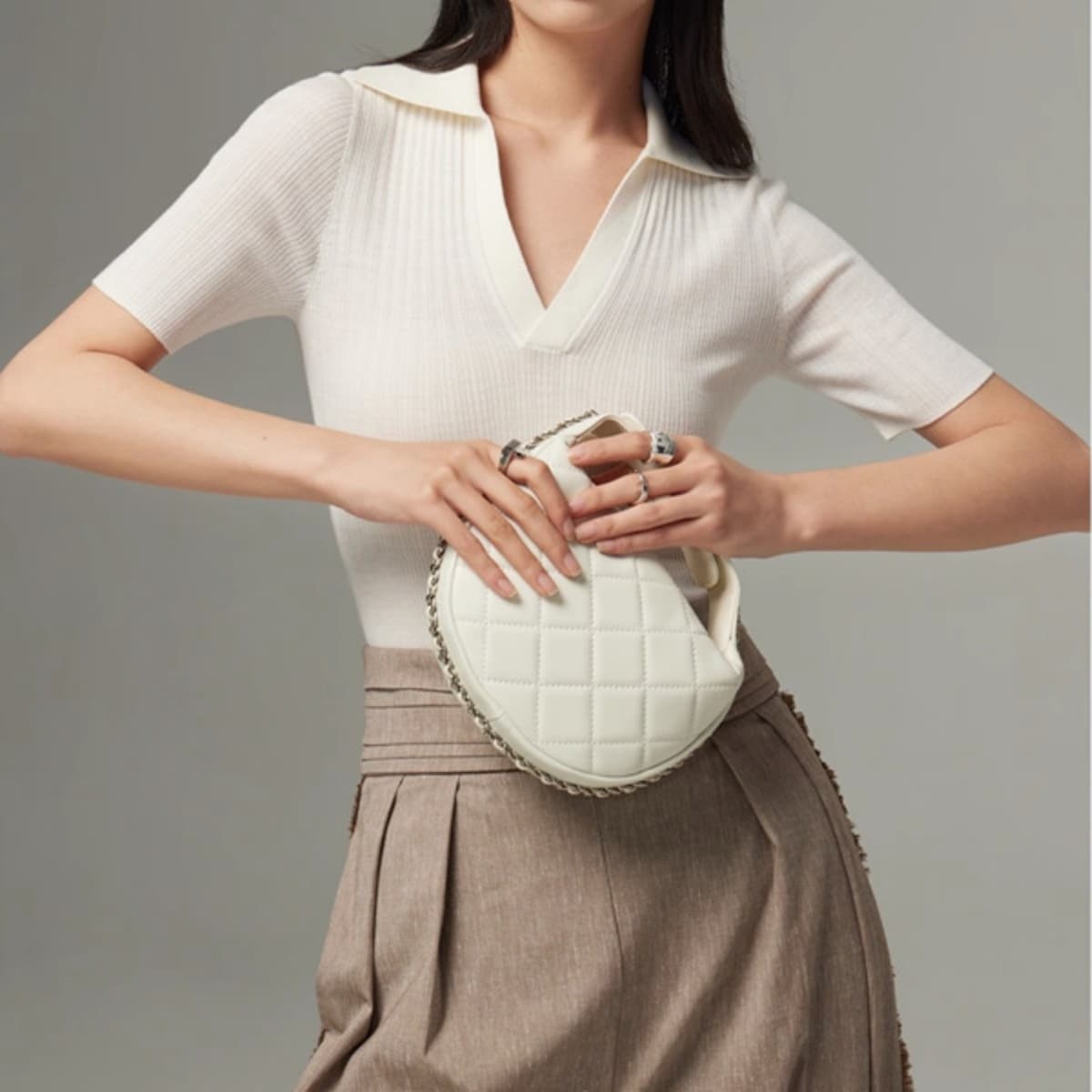 White ice silk knitted short-sleeved t-shirt for women summer slimming bottoming thin v-neck right shoulder top chic polo shirt