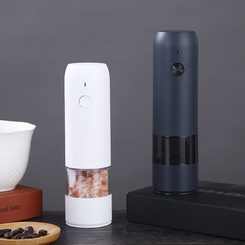 New Electric Grinder Compact Portable Coffee Grinder USB Rechargeable Multi-Functional Grinder for Pepper and Spices