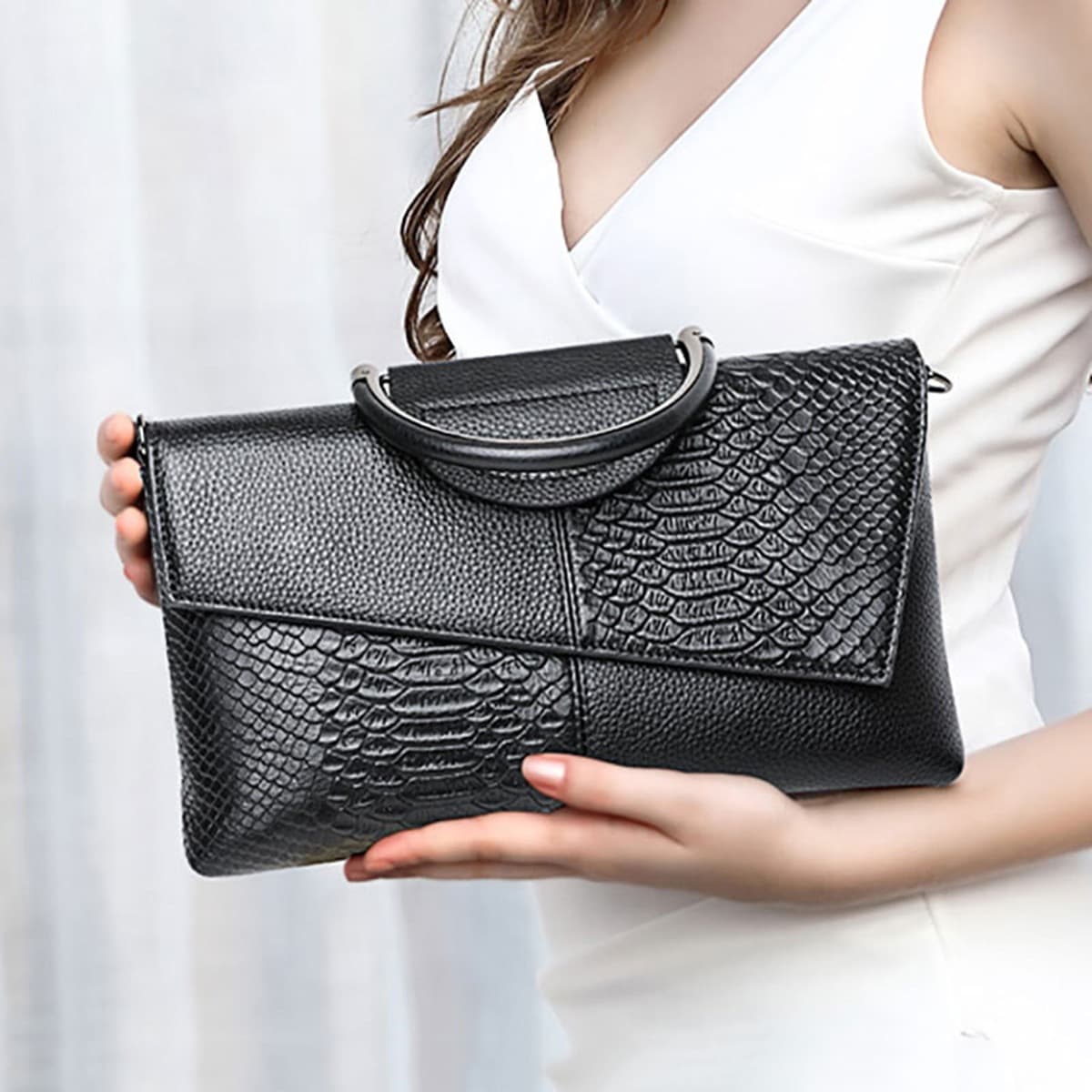 New - Clutch Women's 2024 New Large Capacity Banquet Clutch Crocodile Pattern Women's Fashionable Crossbody Bag