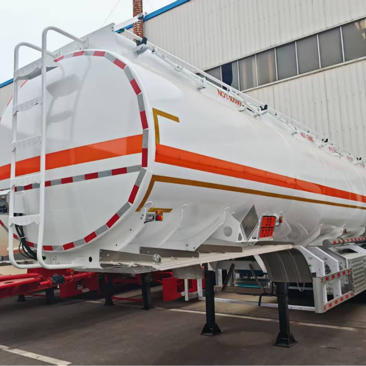 Cross-border liquid transport tankers, specialized oil transport semi-trailers, general liquid transport vehicles