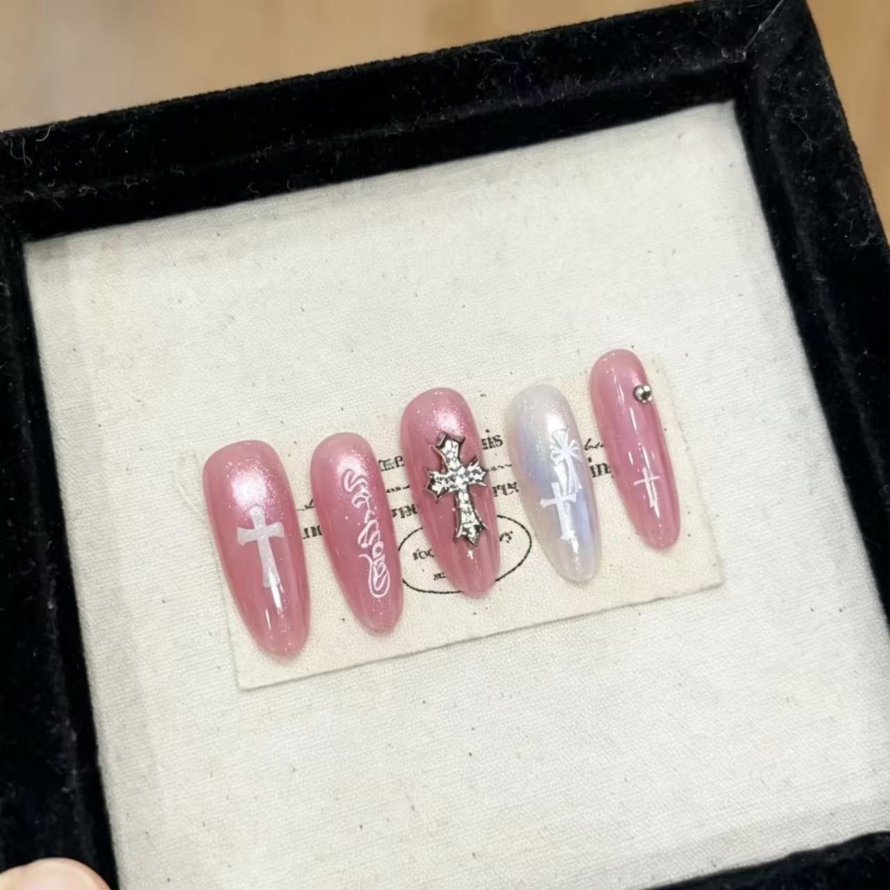 [Rose Cross] Sweet & Cool Girl Style Cat Eye Star Rhinestone Cro Handmade Atmospheric Press-On Nails