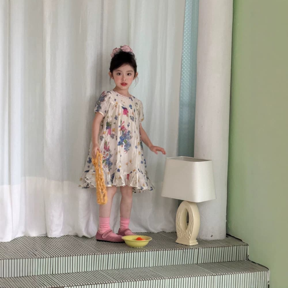 Girls' Dress 2026 Summer New Style Children's Korean Style Short-Sleeved Skirt for Girls, High-End Floral Skirt